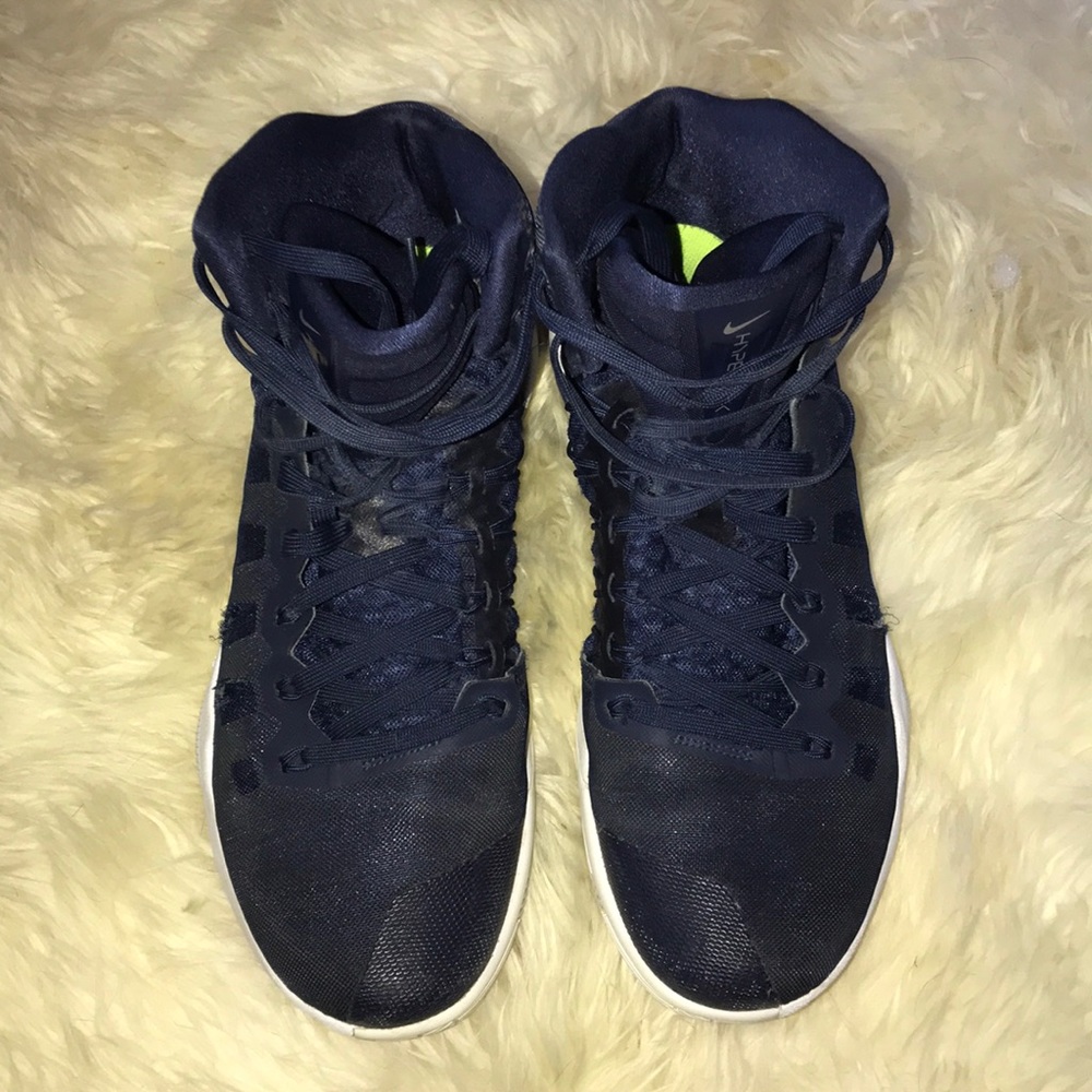 Women’s Nike Hyperdunk 2016 Tb Style